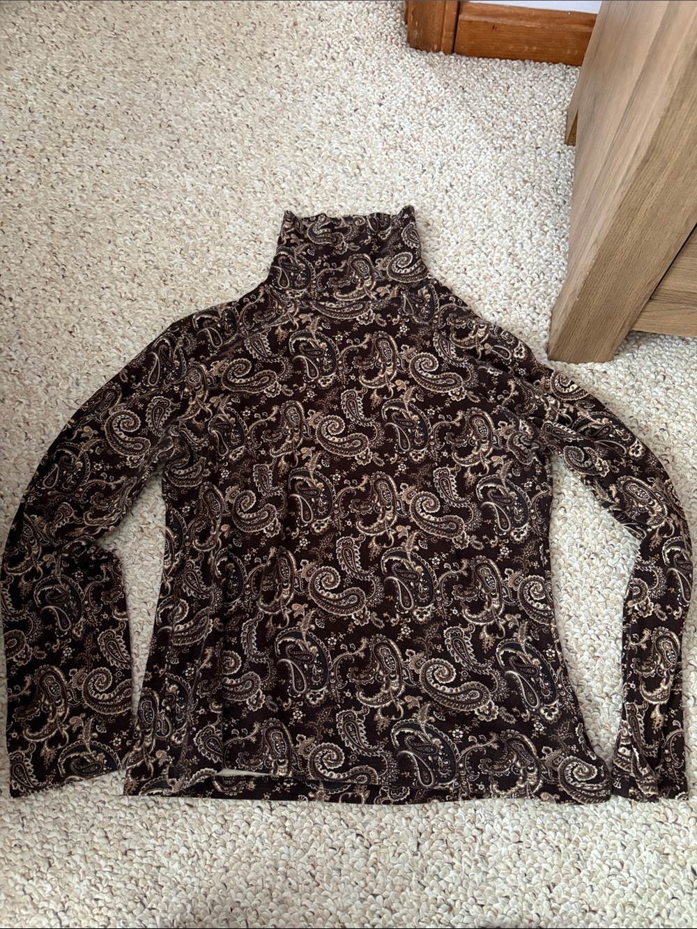 Jones New York Paisley Turtleneck Top in Brown & Cream